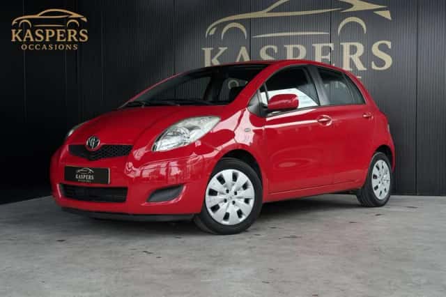 Toyota Yaris (2009) thumbnail 1