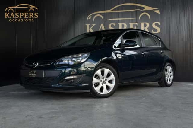 Opel Astra (2014) thumbnail 1