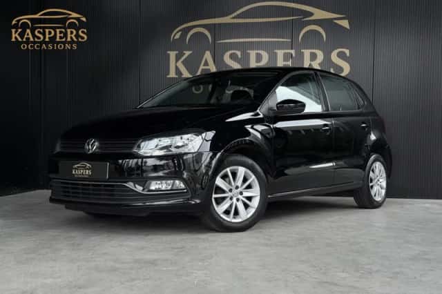 Volkswagen Polo (2015) thumbnail 1