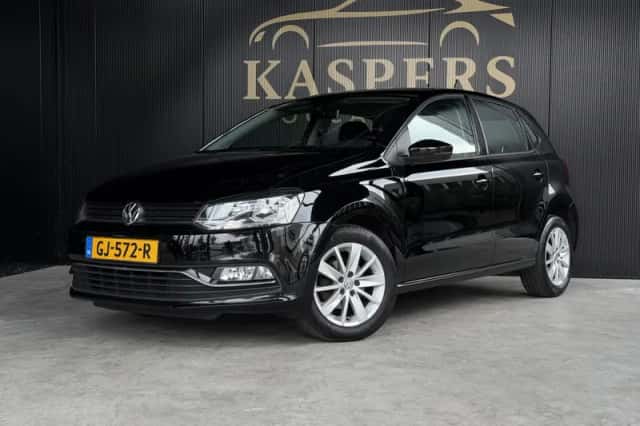 Volkswagen Polo (2015) thumbnail 2