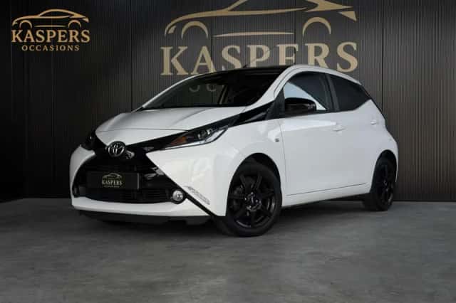 Toyota Aygo (2016) thumbnail 1