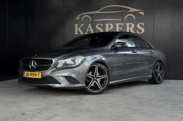 Mercedes-Benz CLA-Klasse (2013) thumbnail 2