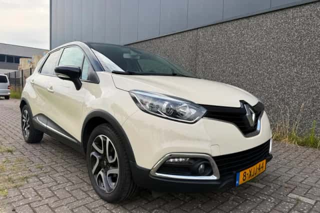 Renault Captur (2014) thumbnail 4