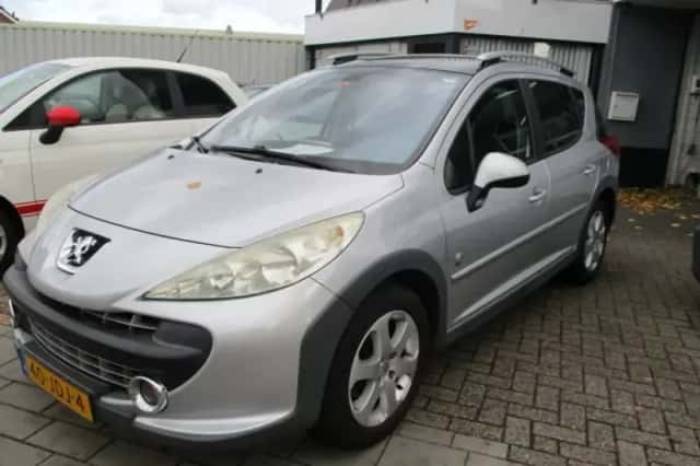 Peugeot 207 (2009) thumbnail 3
