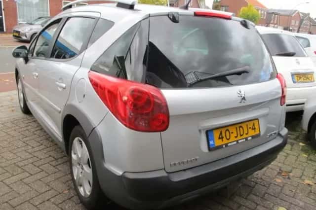 Peugeot 207 (2009) thumbnail 4
