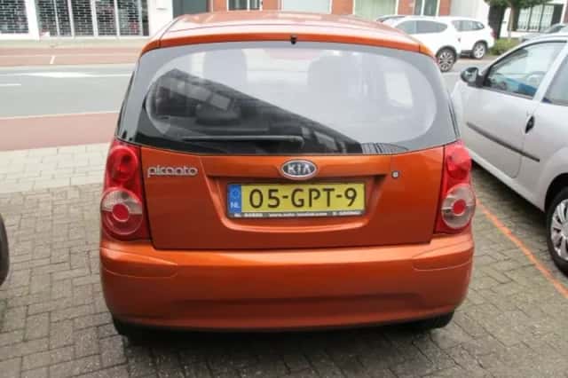 Kia Picanto (2008) thumbnail 5