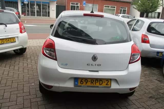 Renault Clio (2011) thumbnail 5