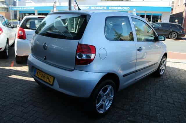 Volkswagen Fox (2007) thumbnail 6