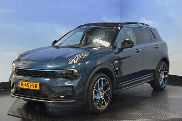 Lynk & Co 01 (2022) thumbnail 1