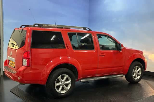 Nissan Pathfinder (2013) thumbnail 4