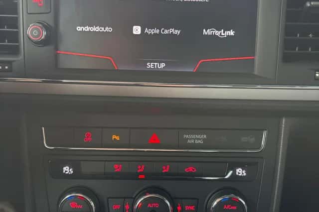 SEAT Leon (2019) thumbnail 6