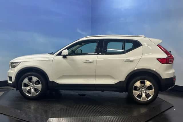 Volvo XC40 (2018) thumbnail 4