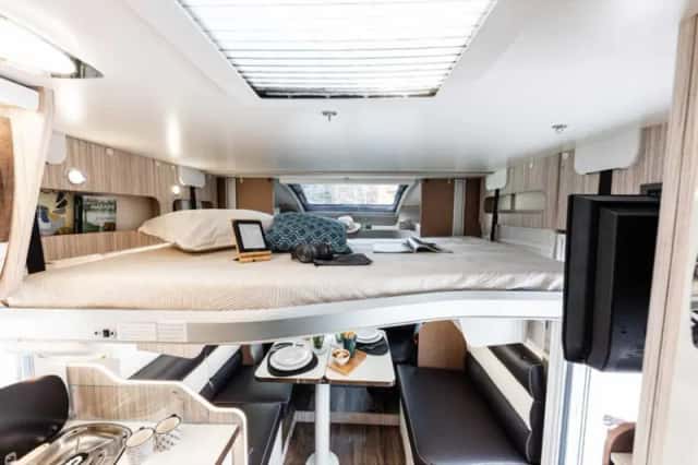 Elnagh T-Loft (2022) thumbnail 5