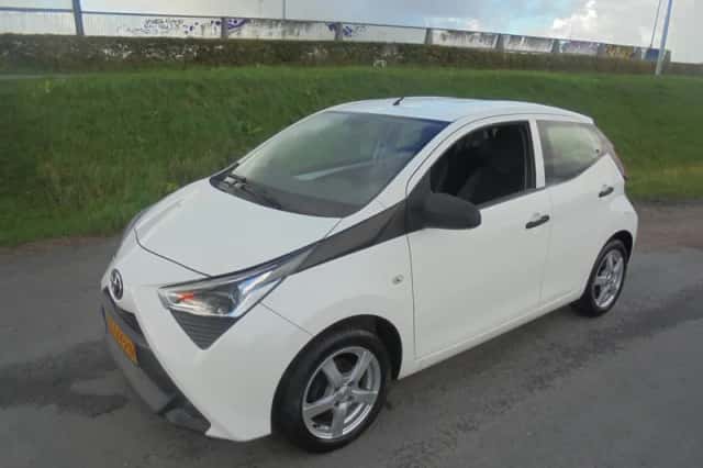 Toyota Aygo (2019) thumbnail 1
