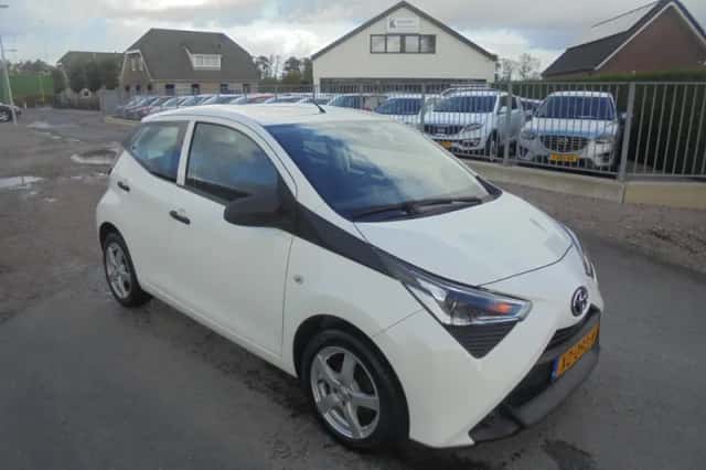 Toyota Aygo (2019) thumbnail 4