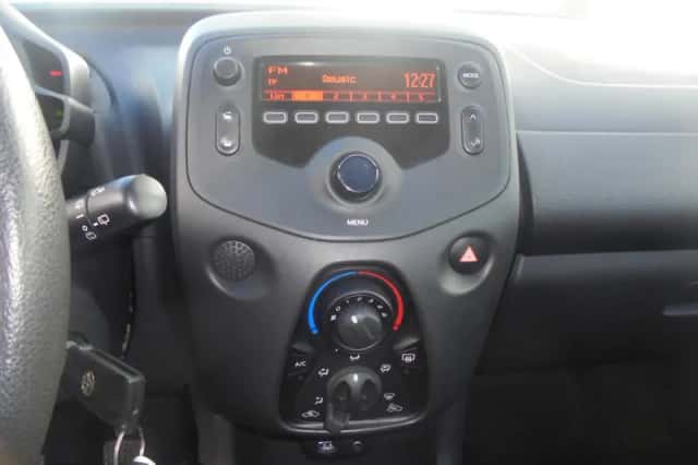Toyota Aygo (2019) thumbnail 6