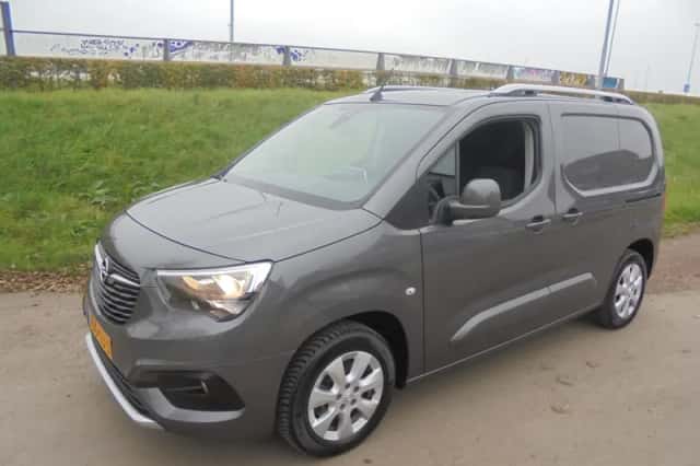 Opel Combo (2019) thumbnail 1