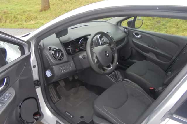 Renault Clio (2019) thumbnail 5