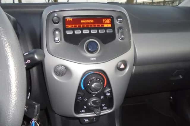 Peugeot 108 (2019) thumbnail 6
