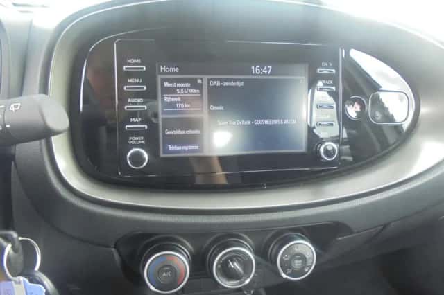 Toyota Aygo X (2022) thumbnail 6
