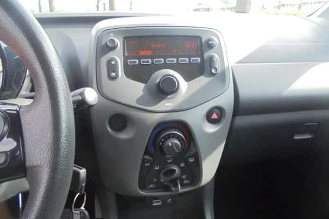 Peugeot 108 (2020) thumbnail 6