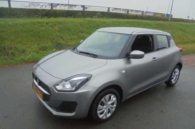 Suzuki Swift (2023) thumbnail 1