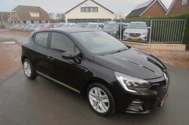 Renault Clio (2021) thumbnail 4
