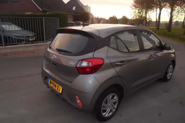 Hyundai i10 (2022) thumbnail 3