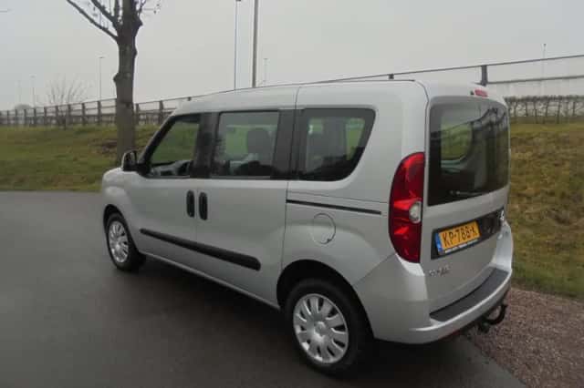 Opel Combo Tour (2016) thumbnail 2