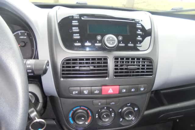 Opel Combo Tour (2016) thumbnail 6