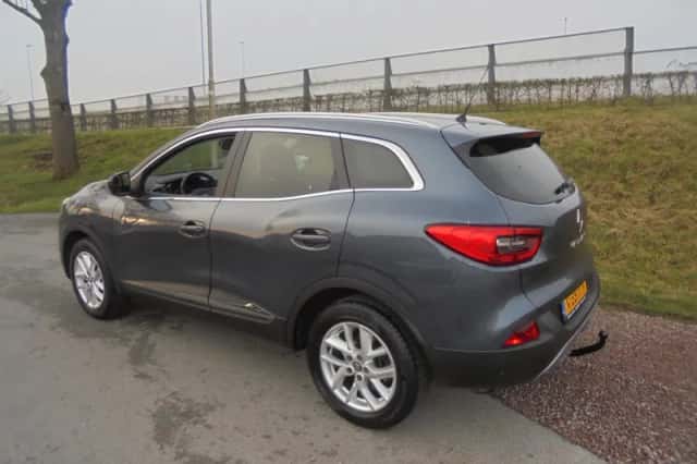 Renault Kadjar (2016) thumbnail 2