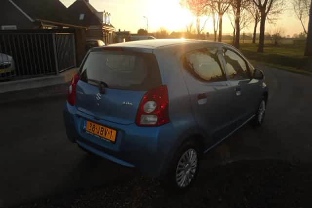 Suzuki Alto (2009) thumbnail 3