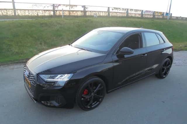Audi A3 (2023) thumbnail 1