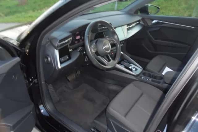 Audi A3 (2023) thumbnail 5