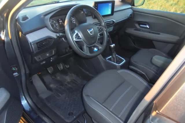 Dacia Jogger (2022) thumbnail 5