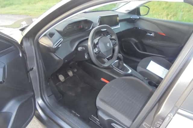 Peugeot 208 (2022) thumbnail 5
