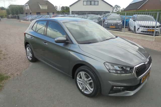 Škoda Fabia (2022) thumbnail 4