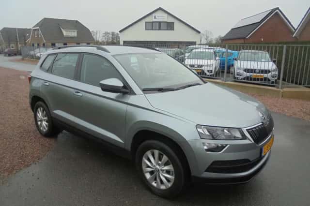 Škoda Karoq (2021) thumbnail 4
