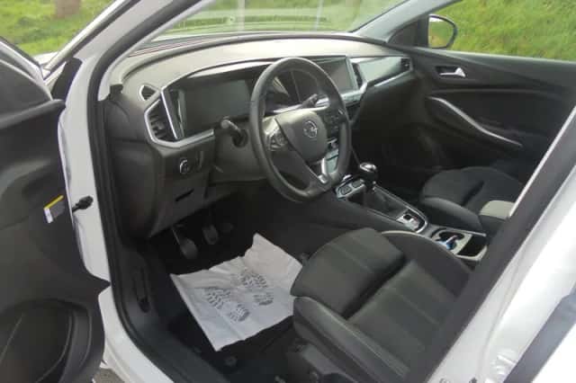 Opel Grandland (2023) thumbnail 5