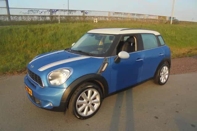 MINI Countryman (2013) thumbnail 1