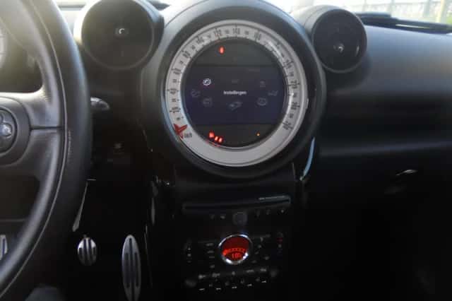 MINI Countryman (2013) thumbnail 6