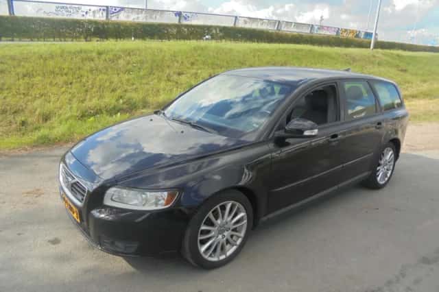 Volvo V50 (2010) thumbnail 1