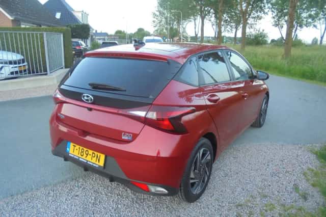 Hyundai i20 (2021) thumbnail 3