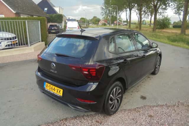 Volkswagen Polo (2022) thumbnail 3