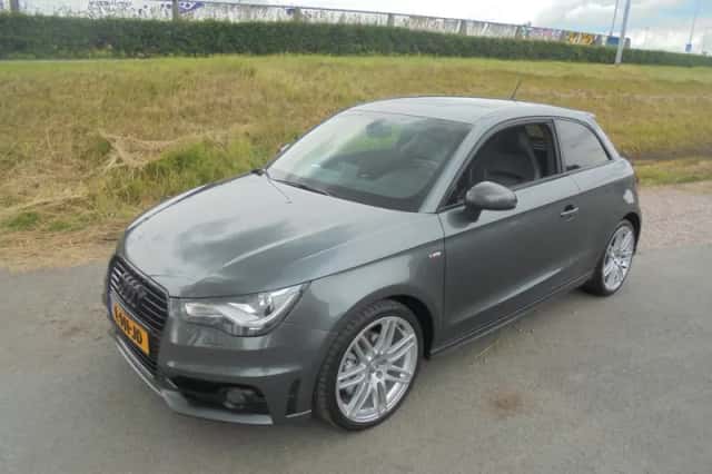 Audi A1 (2012) thumbnail 1