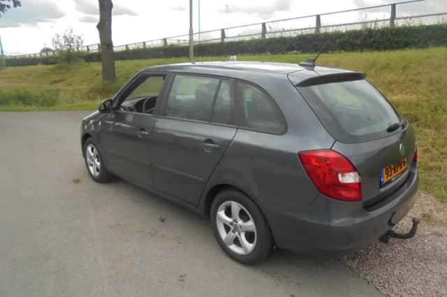 Škoda Fabia (2011) thumbnail 2