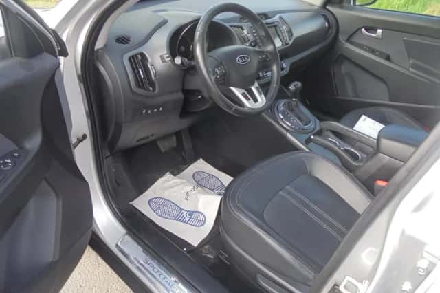 Kia Sportage (2012) thumbnail 5
