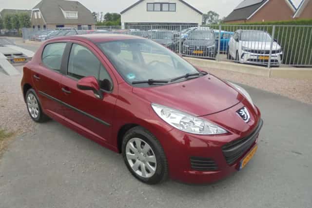 Peugeot 207 (2011) thumbnail 4