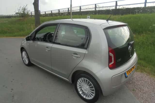 Volkswagen Up! (2013) thumbnail 2