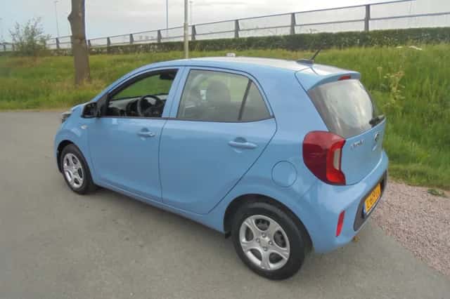 Kia Picanto (2021) thumbnail 2